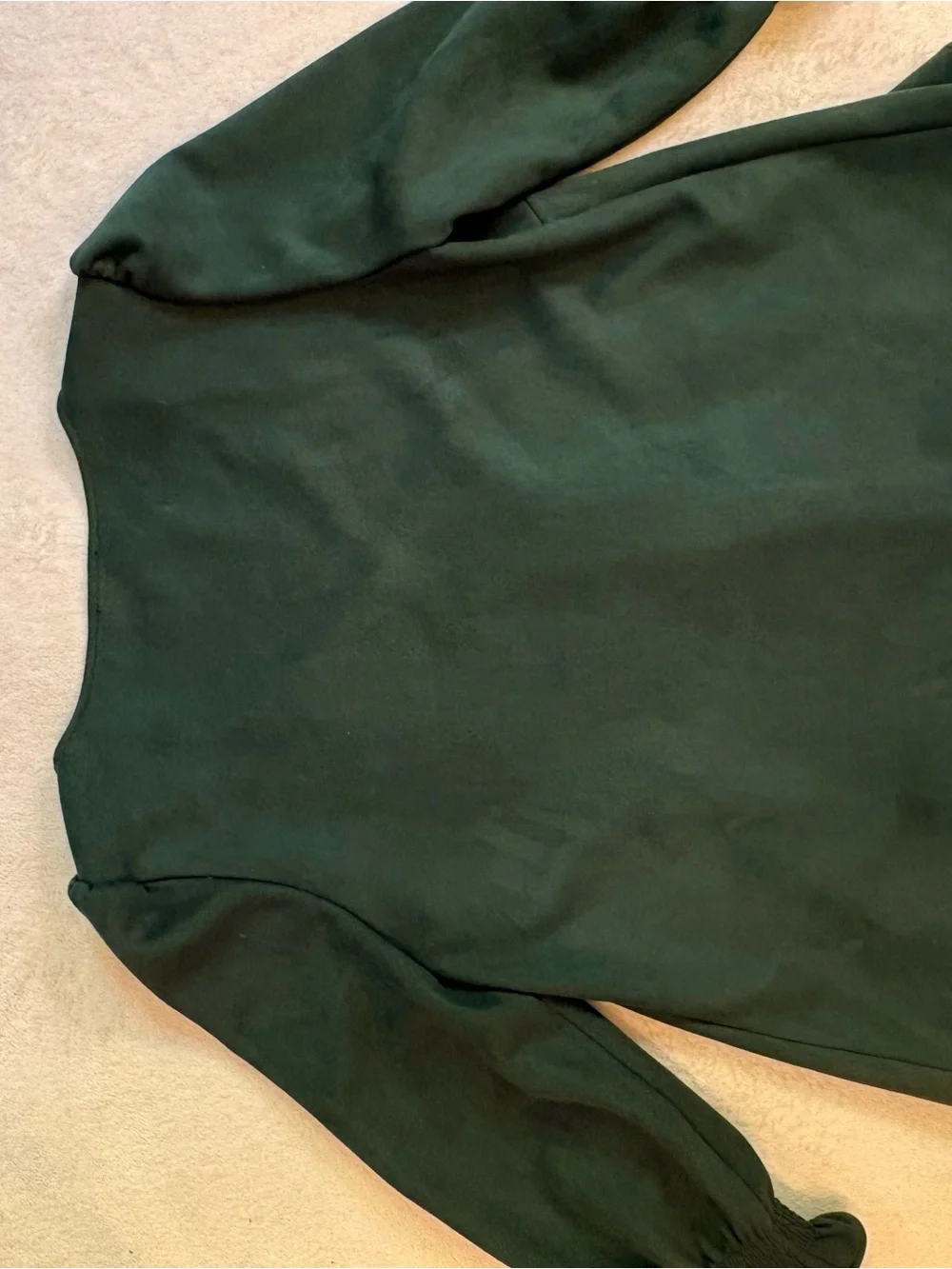 Tuckernuck Easton Ultra Suede Puff Sleeve Malachite V-Neck Swing Blouse Sz M